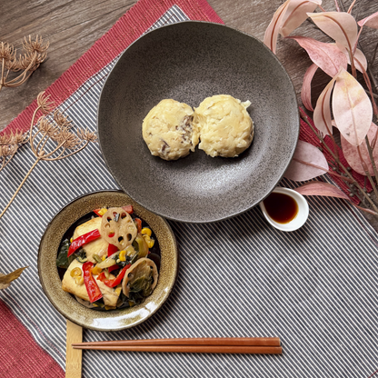 鶏軟骨入りジャンボ焼売と鯖オイスターの旨味プレート