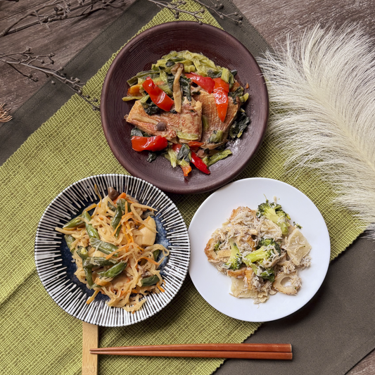 白身魚の西京漬けとゴロゴロチキンの和ごはんプレート