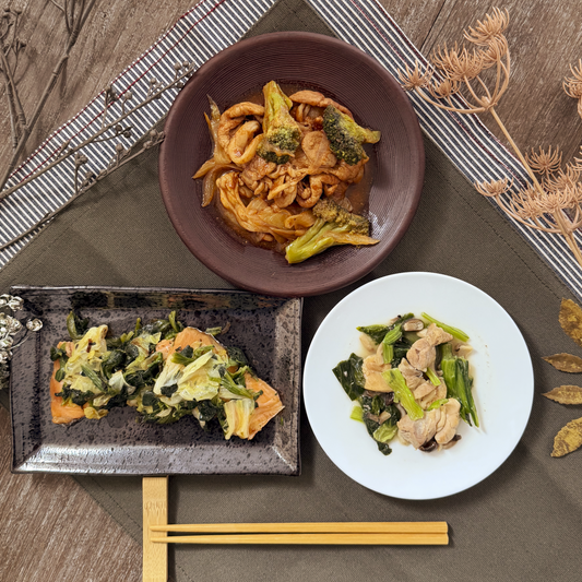 鮭とポークチャップの和洋バランスプレート